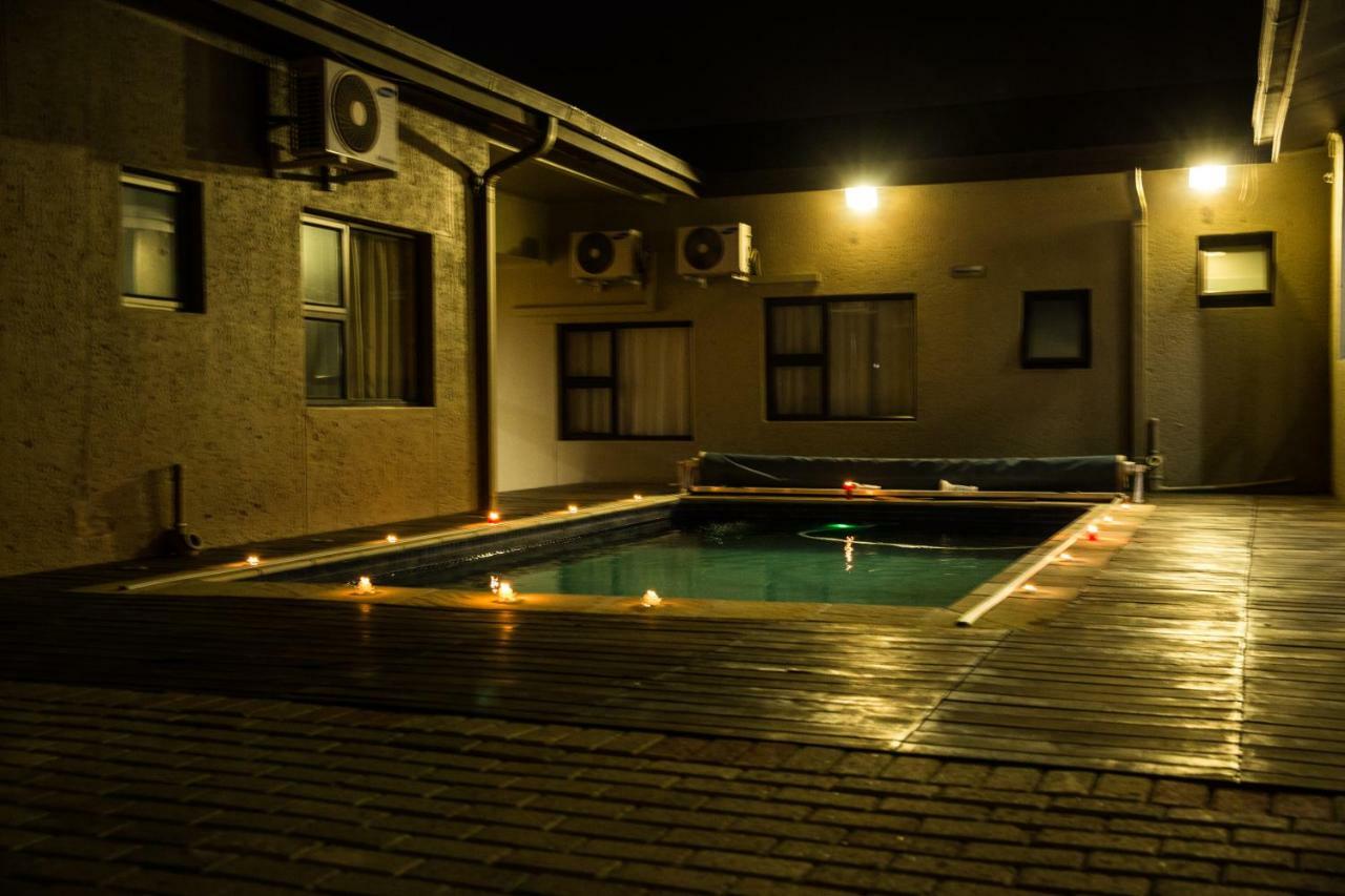 A-Z Boutique Guesthouse 温特和克 外观 照片
