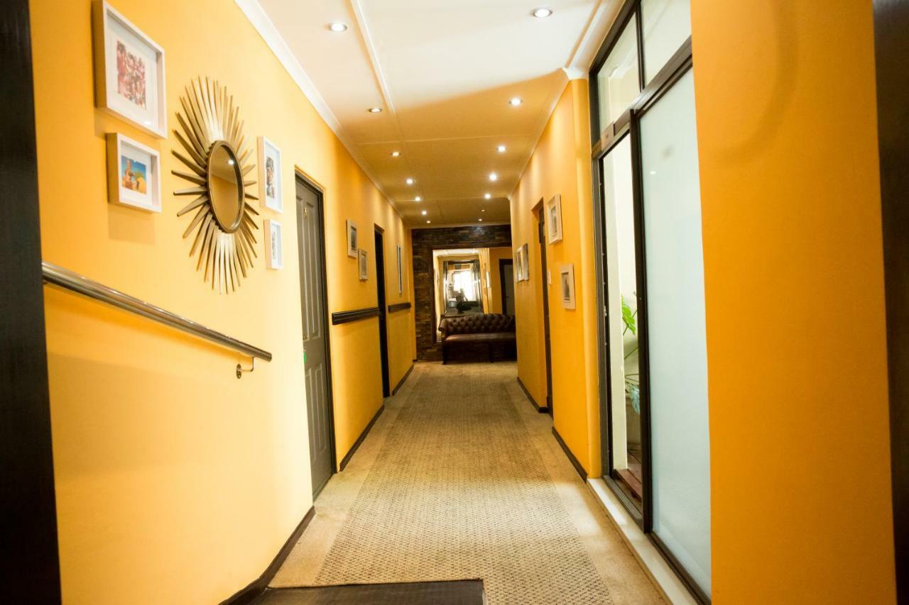 A-Z Boutique Guesthouse 温特和克 外观 照片