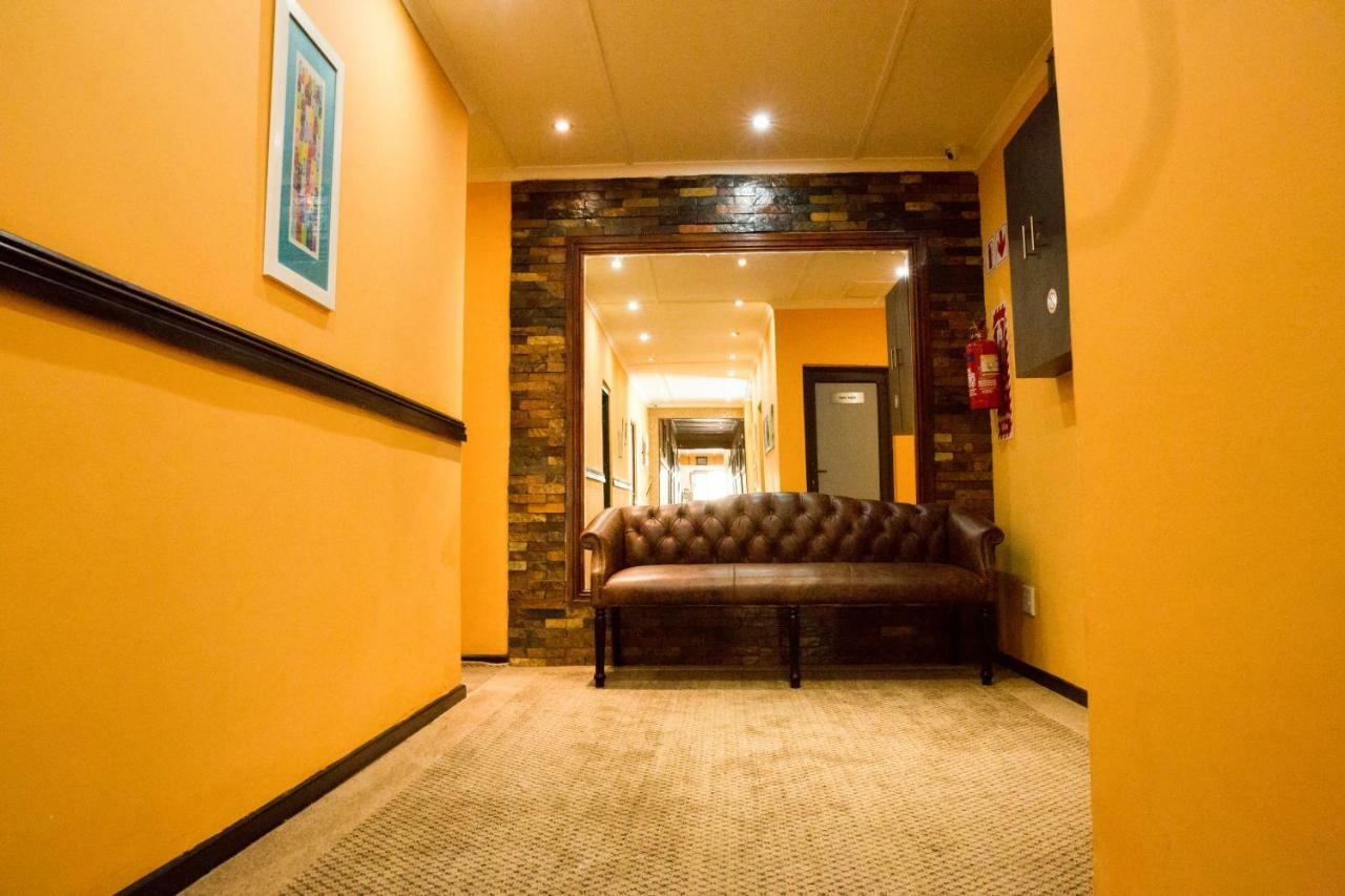 A-Z Boutique Guesthouse 温特和克 外观 照片