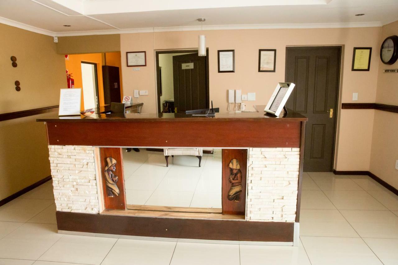 A-Z Boutique Guesthouse 温特和克 外观 照片